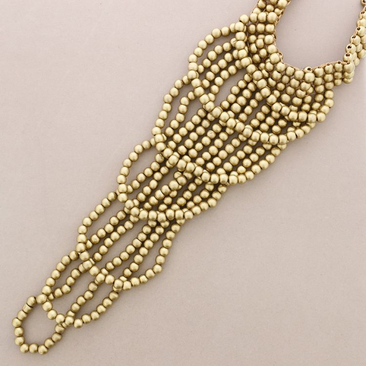 COLLAR BABERO BOLAS MADERA 2