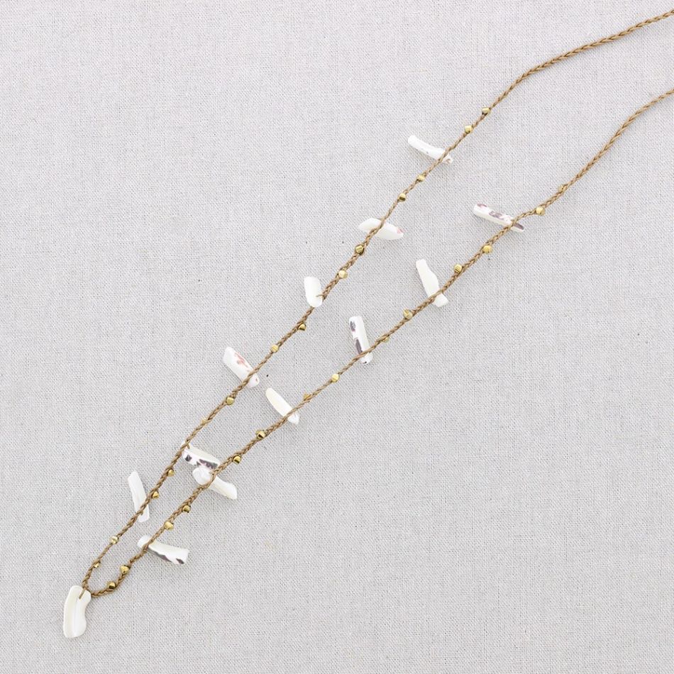 LONG NECKLACE WITH STEEL BEADS AND PEARLS