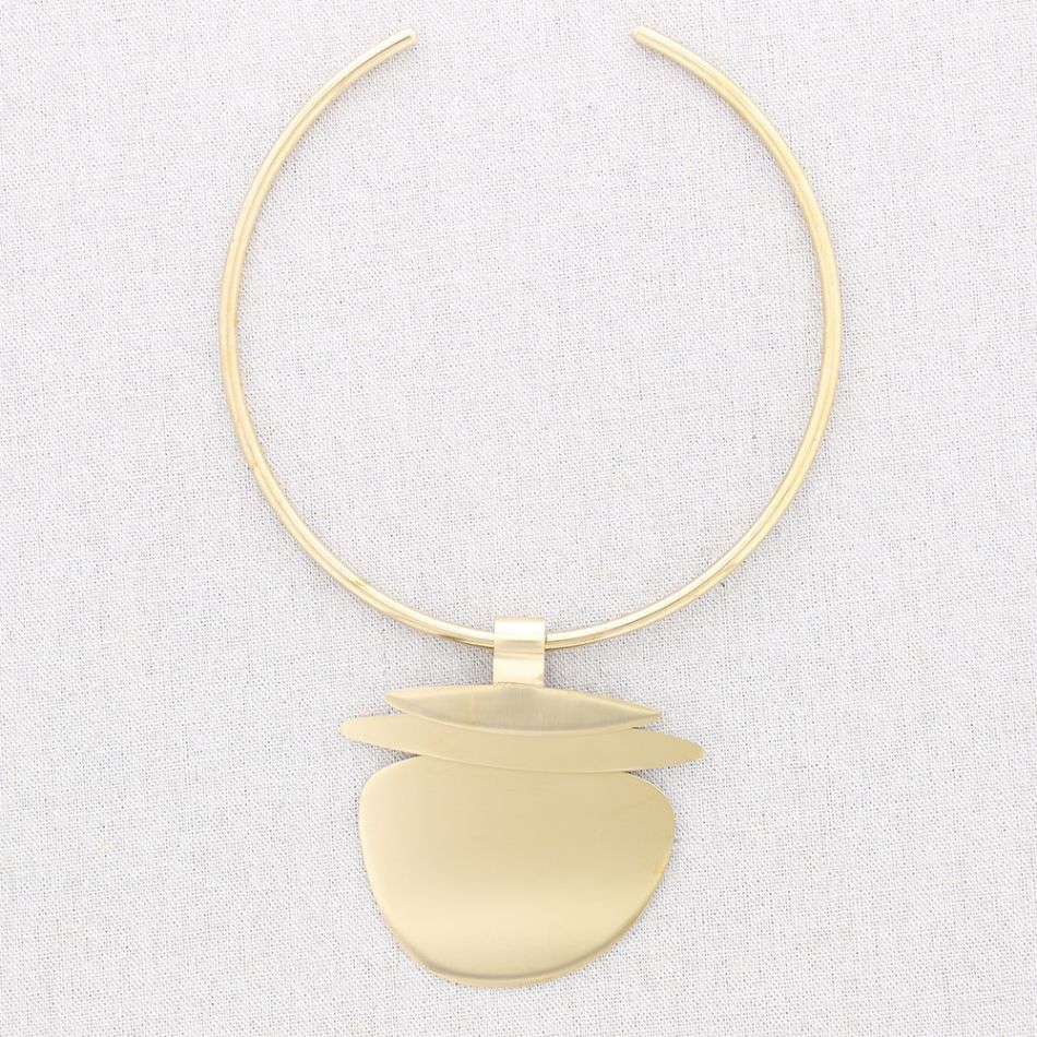 STEEL PENDANT CHOKER NECKLACE