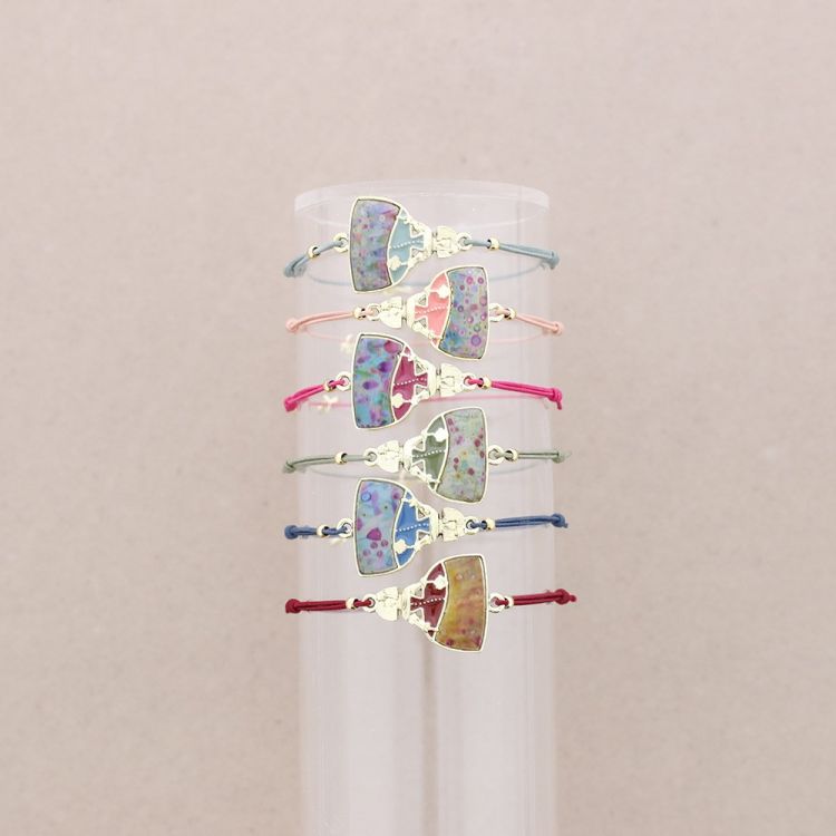 MENINA GOMITA METAL ENAMEL BRACELET 2