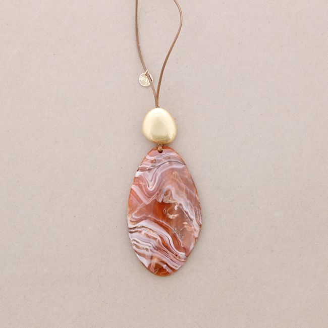 LONG RESIN PENDANT NECKLACE