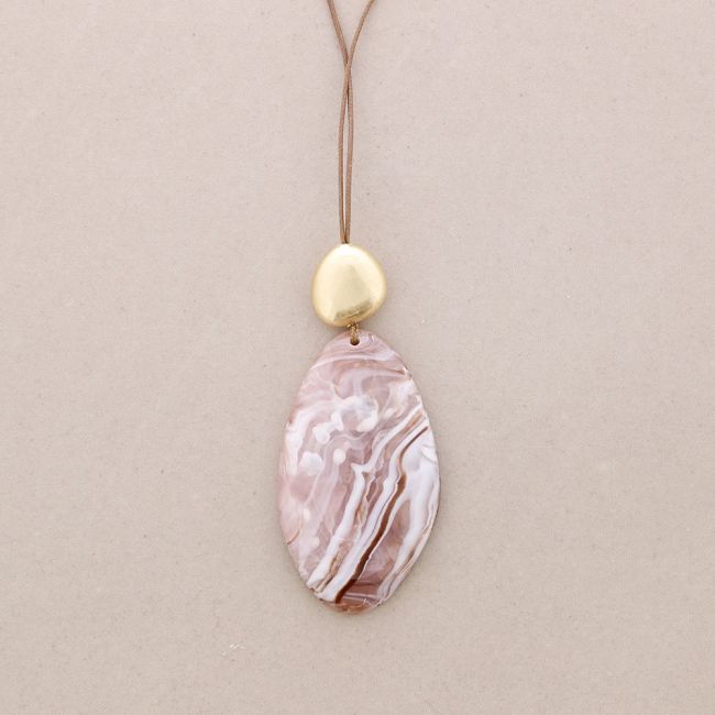 LONG RESIN PENDANT NECKLACE