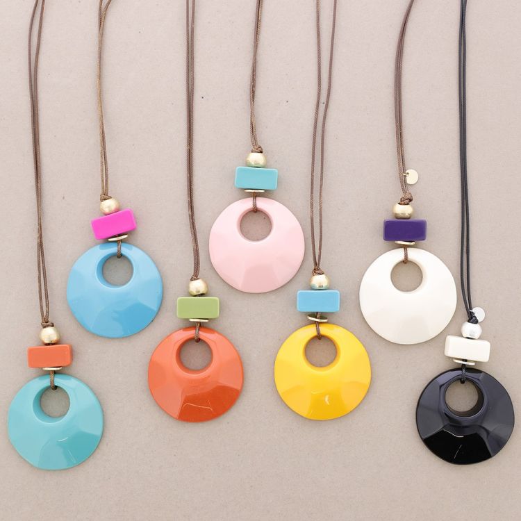 COLLAR LARGO COLGANTES CUENTAS RESINA 2