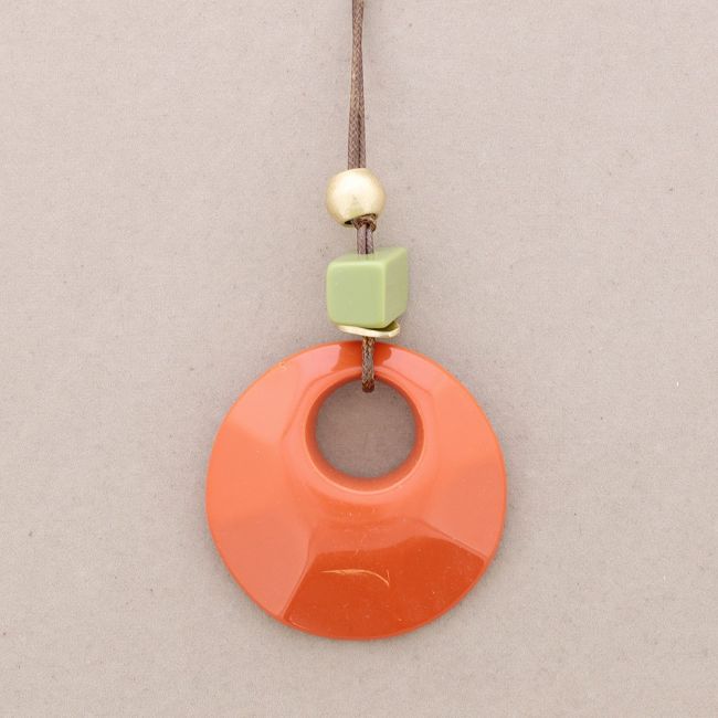 LONG NECKLACE WITH RESIN BEAD PENDANTS