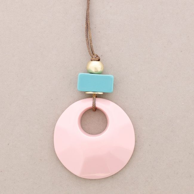 COLLAR LARGO COLGANTES CUENTAS RESINA