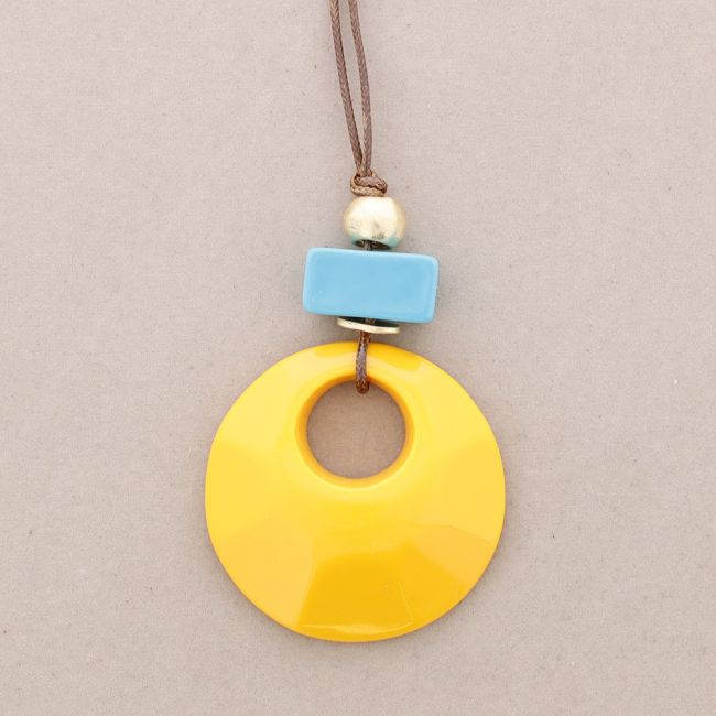 COLLAR LARGO COLGANTES CUENTAS RESINA