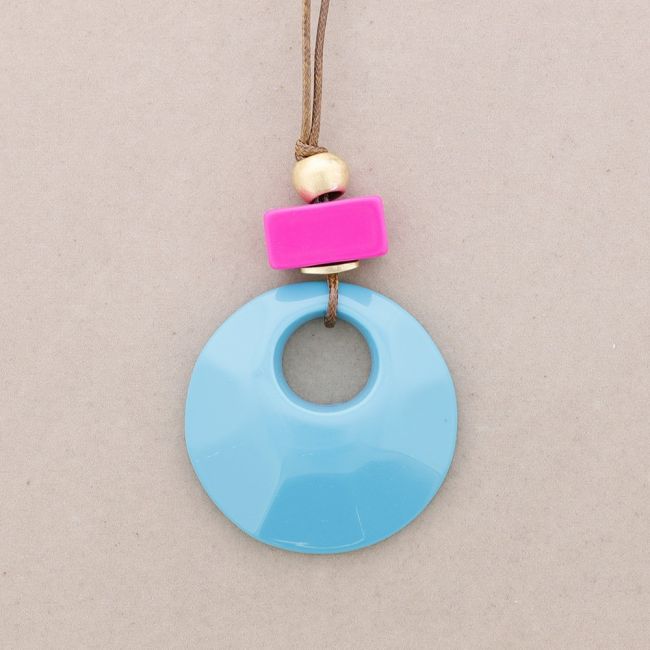 LONG NECKLACE WITH RESIN BEAD PENDANTS