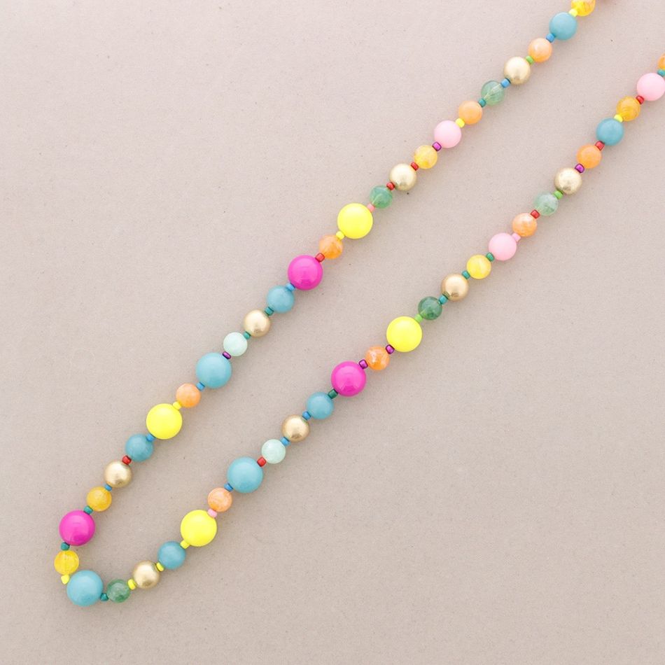 COLLAR LARGO BOLAS RESINA