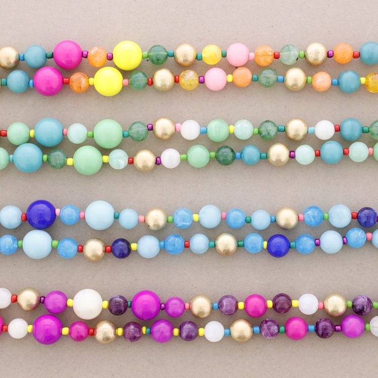 LONG RESIN BALL NECKLACE 2
