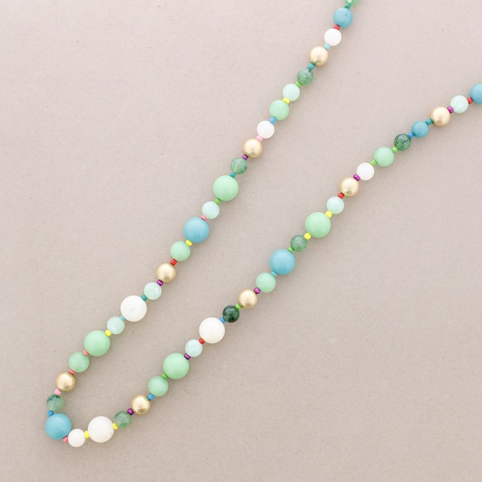 LONG RESIN BALL NECKLACE