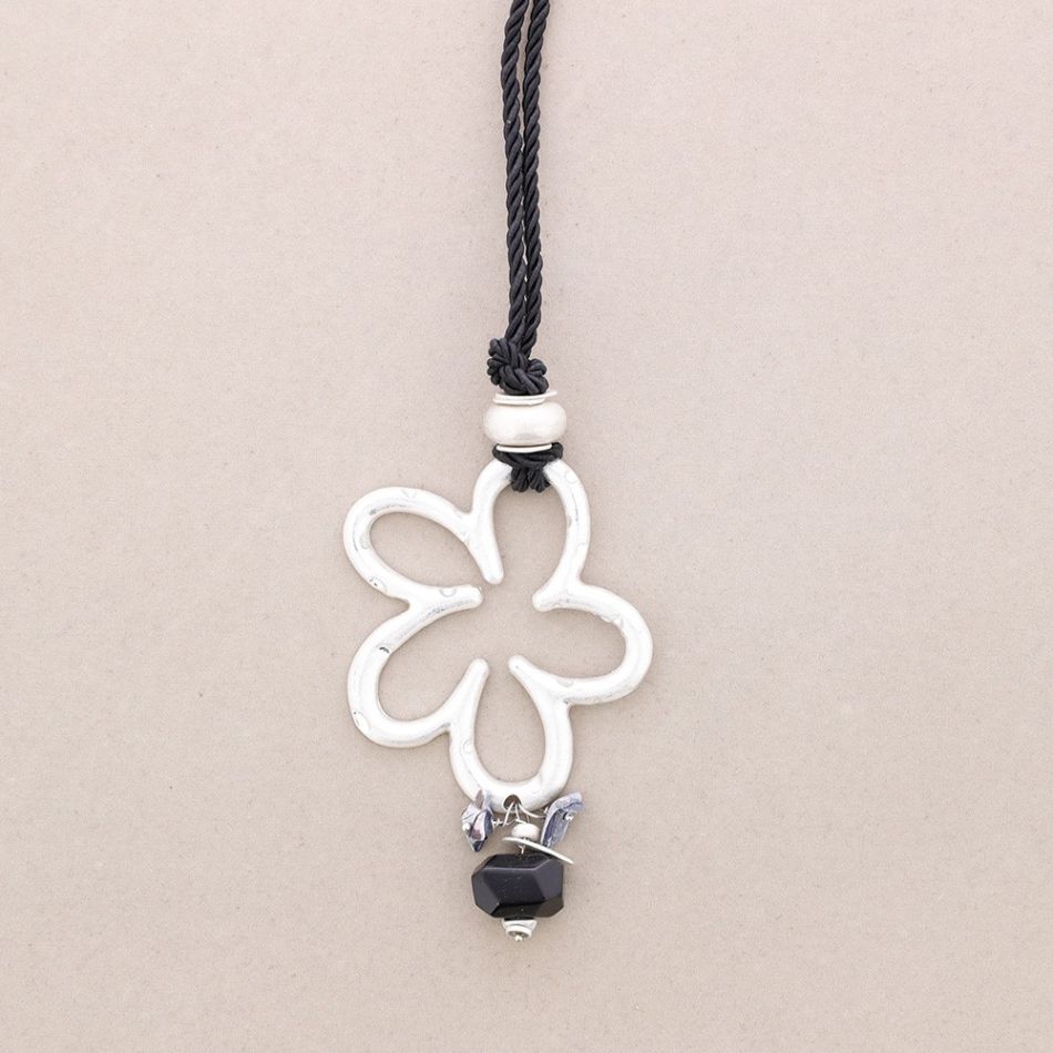 LONG STONE FLOWER PENDANT NECKLACE