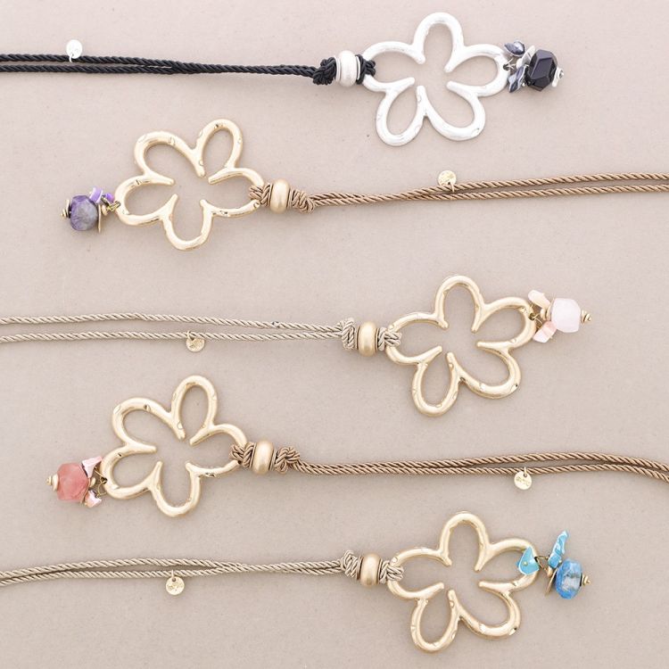LONG STONE FLOWER PENDANT NECKLACE 2