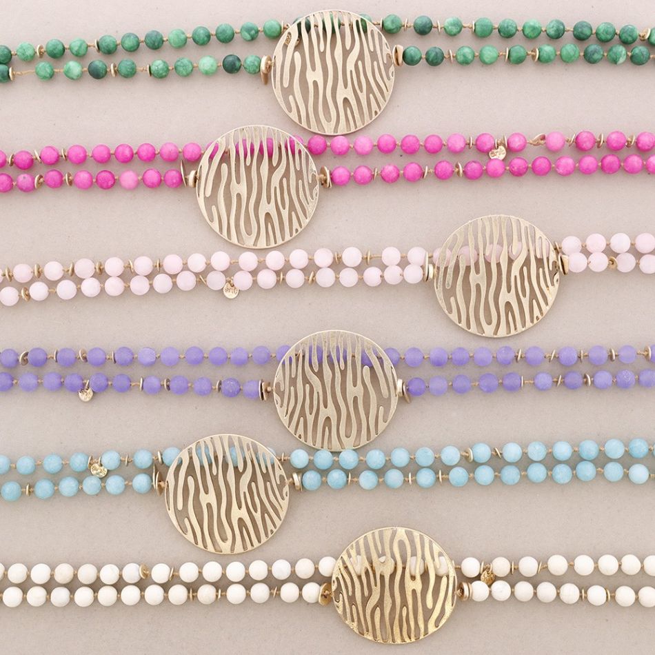 LONG STONES METAL MEDAL NECKLACE