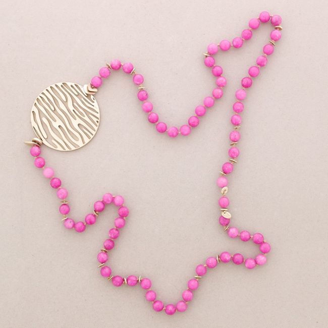 LONG STONES METAL MEDAL NECKLACE