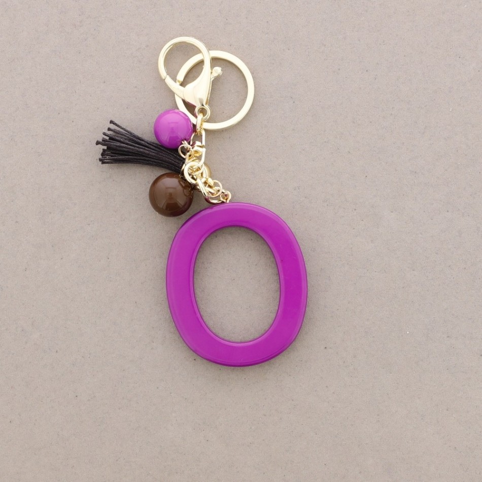 KEYCHAIN PENDANT INITIAL LETTER O RESIN