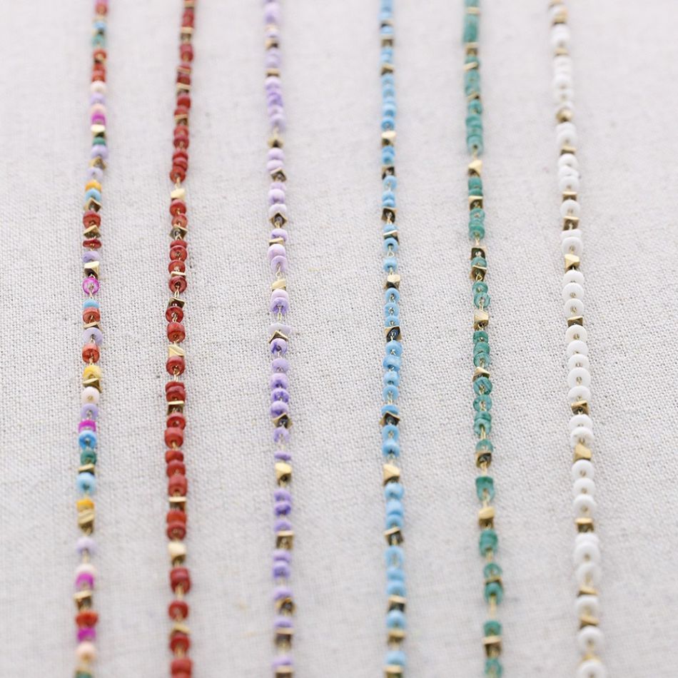 STEEL NECKLACE WITH NACRE BEADS