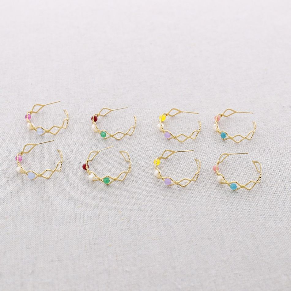 STEEL HOOP EARRINGS WITH PEARL STONES
