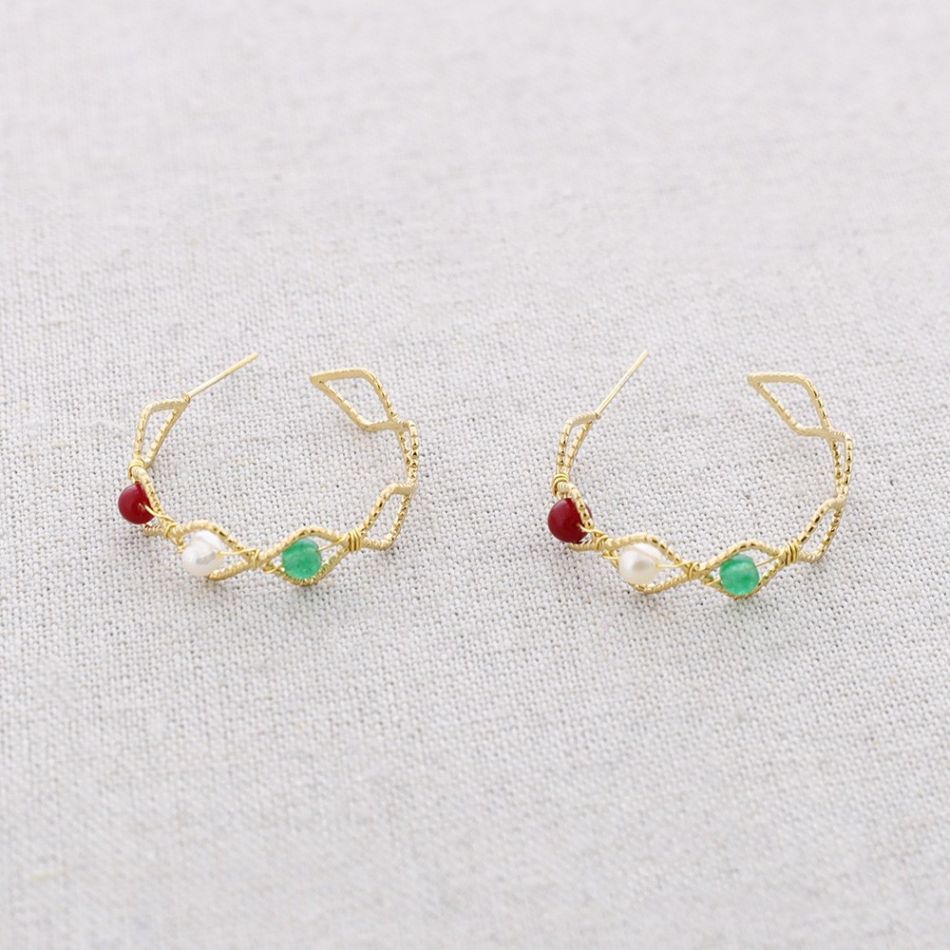 STEEL HOOP EARRINGS WITH PEARL STONES