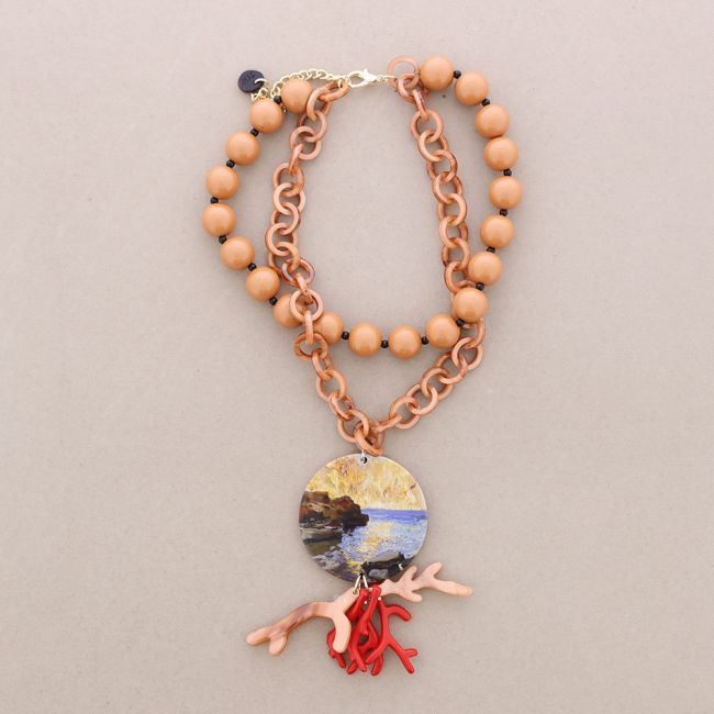 RESIN MEDAL PENDANT NECKLACE WITH MARINE MOTIF