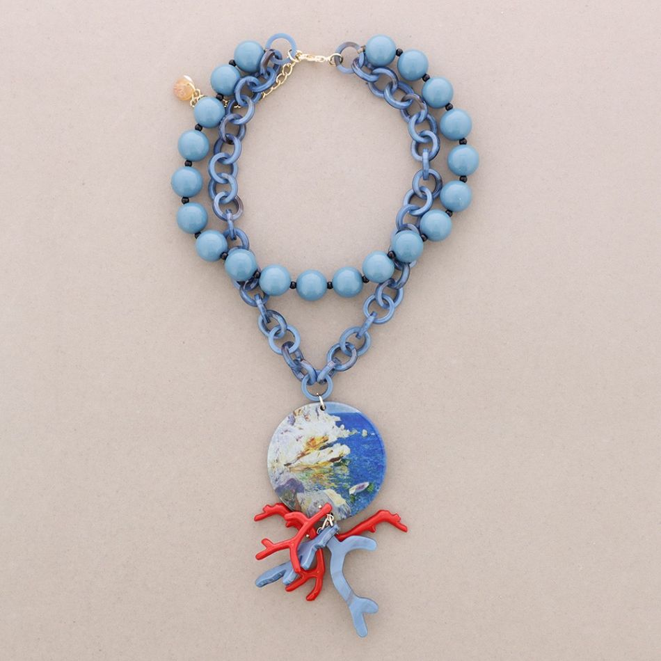 RESIN MEDAL PENDANT NECKLACE WITH MARINE MOTIF