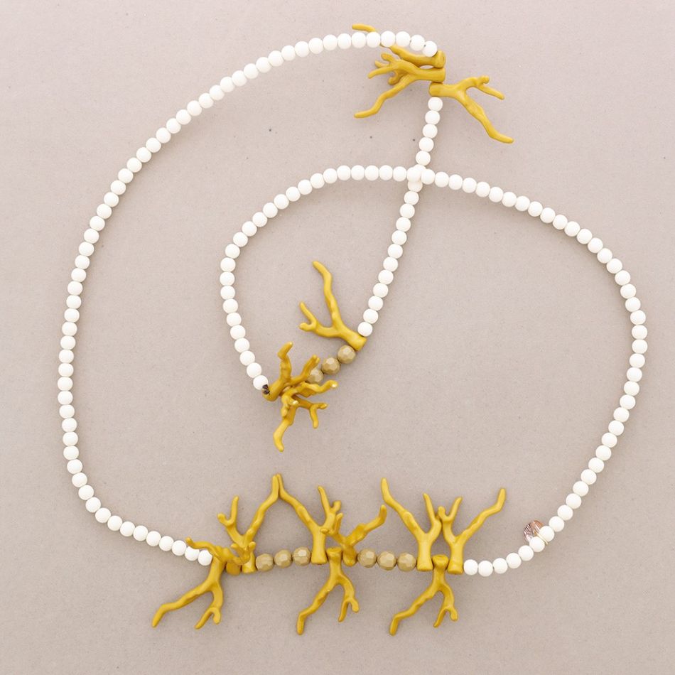 RESIN CORAL BALLS LONG NECKLACE