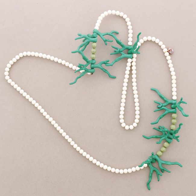 RESIN CORAL BALLS LONG NECKLACE