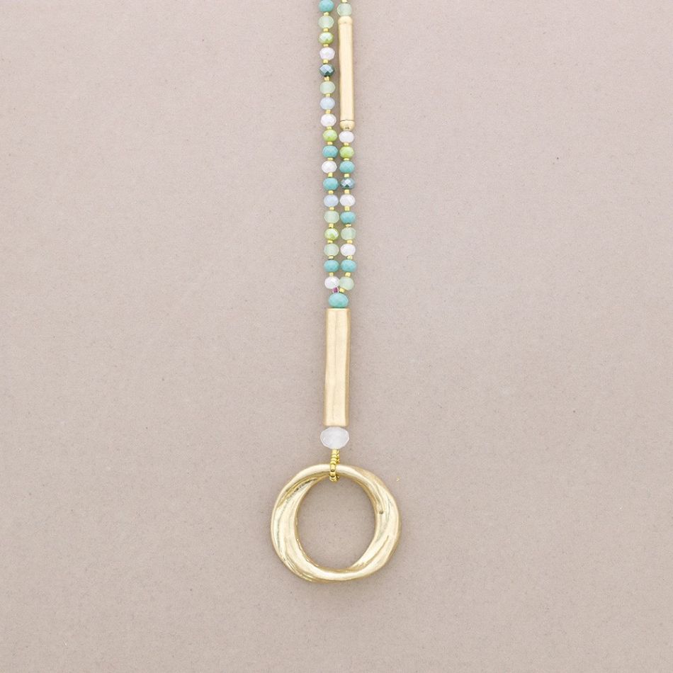 LONG NECKLACE WITH FACETED CRYSTALS METAL CIRCLE PENDANT