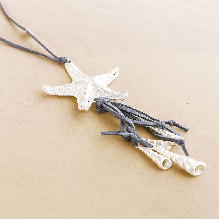 COLLAR LARGO COLGANTE ESTRELLA DE MAR CARACOLES