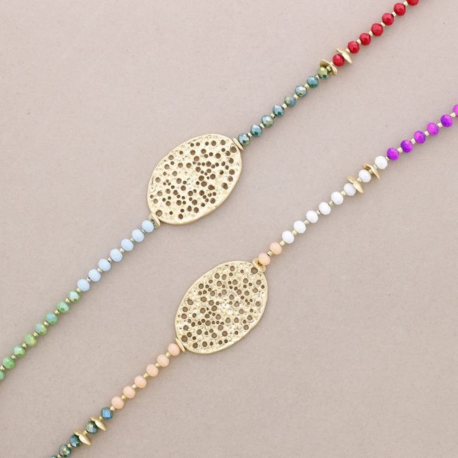 LONG METAL NECKLACE WITH FACETED CRYSTALS