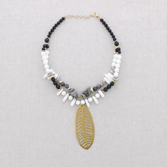 DOUBLE STRIP STEEL NECKLACE BEADED STONES LEAF PENDANT