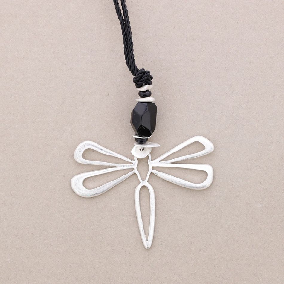 COLLAR LARGO COLGANTE LIBÉLULA METAL PIEDRA