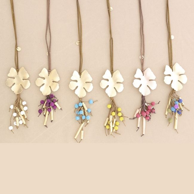COLLAR LARGO COLGANTE FLOR METAL COLGANTE CUENTAS LAVAS