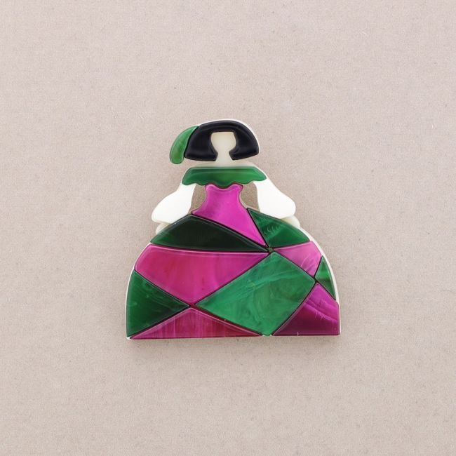 RESIN MENINA BROOCH
