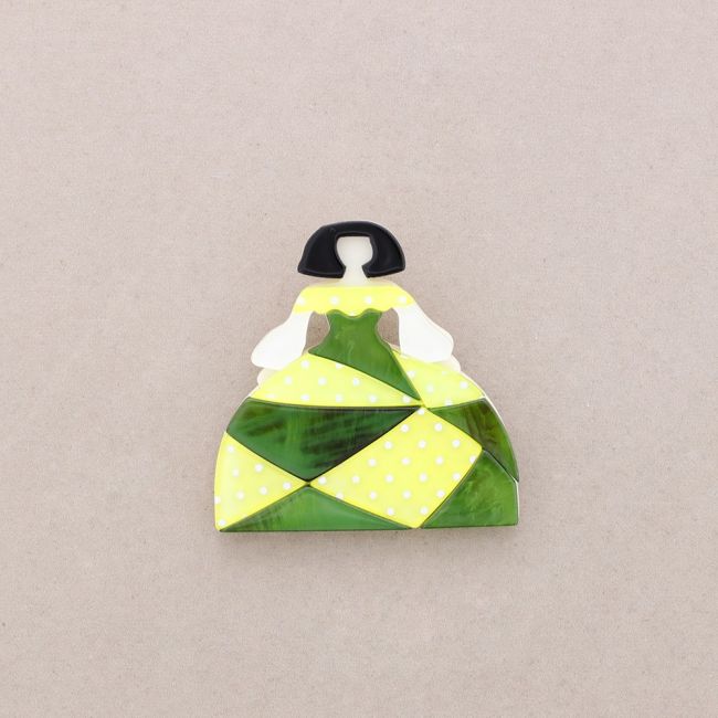 BROCHE MENINA RESINA