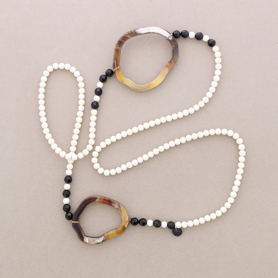 COLLAR LARGO BOLAS DOBLE CÍRCULO IRREGULARES RESINA