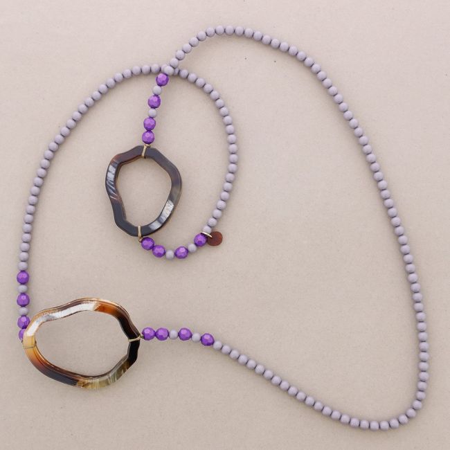 COLLAR LARGO BOLAS DOBLE CÍRCULO IRREGULARES RESINA
