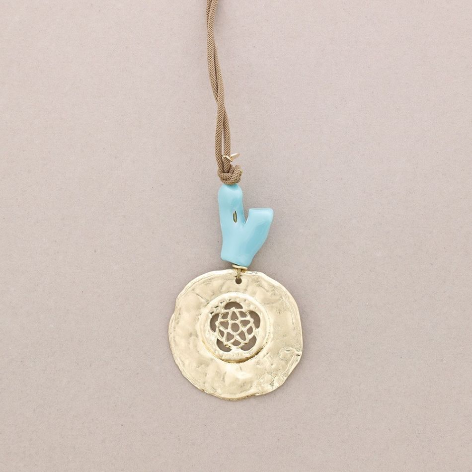 LONG NECKLACE WITH RESIN BEADS METAL MEDALLION PENDANT