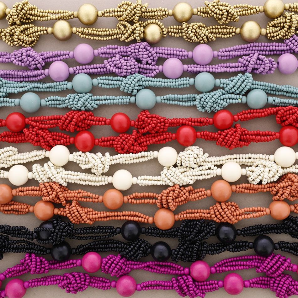 LONG NECKLACE WITH WOODEN KNOTS