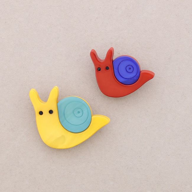 BROCHE SET 2 CARACOL RESINA