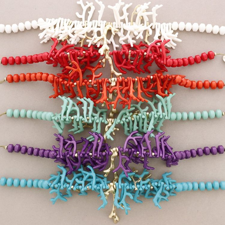 RESIN CORAL BEADED PENDANT NECKLACE 2
