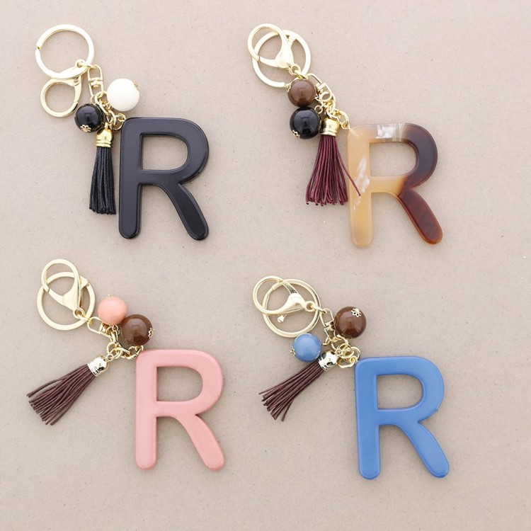 LLAVERO COLGANTE LETRA INICIAL R RESINA 2