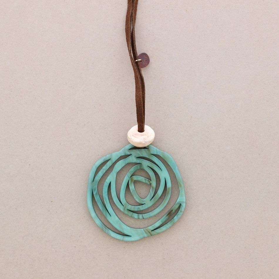 LONG RESIN PINK PENDANT NECKLACE