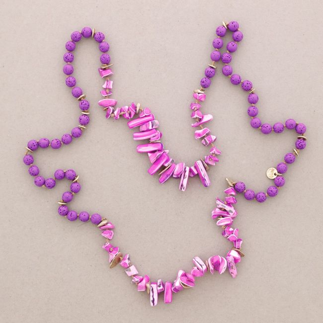 LONG NECKLACE WITH NATURAL LAVA IMITATION BEADS