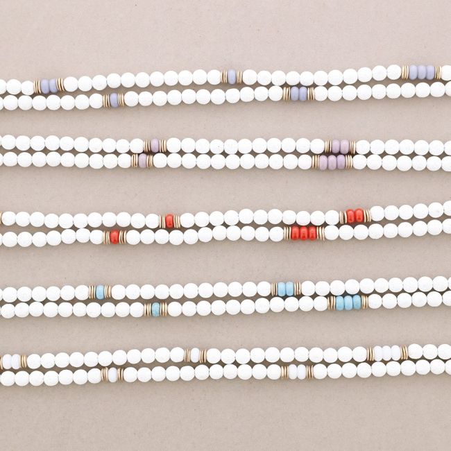 LONG NECKLACE WITH LAVA IMITATION METAL BEADS