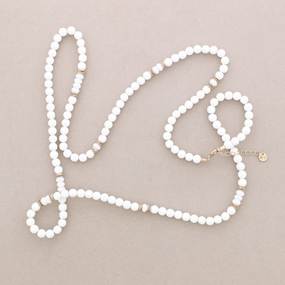 LONG NECKLACE WITH LAVA IMITATION METAL BEADS