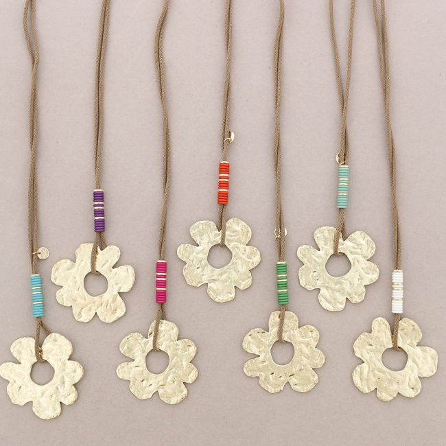 COLLAR LARGO COLGANTE FLOR METAL