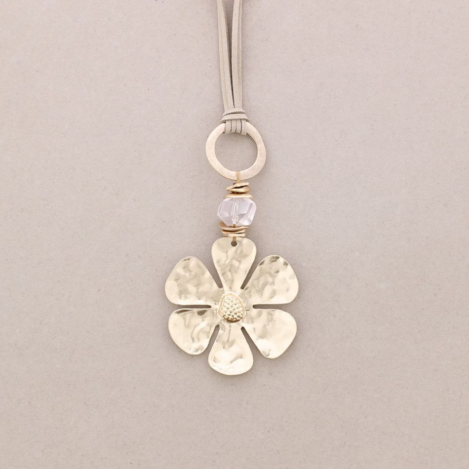LONG STONE FLOWER PENDANT NECKLACE