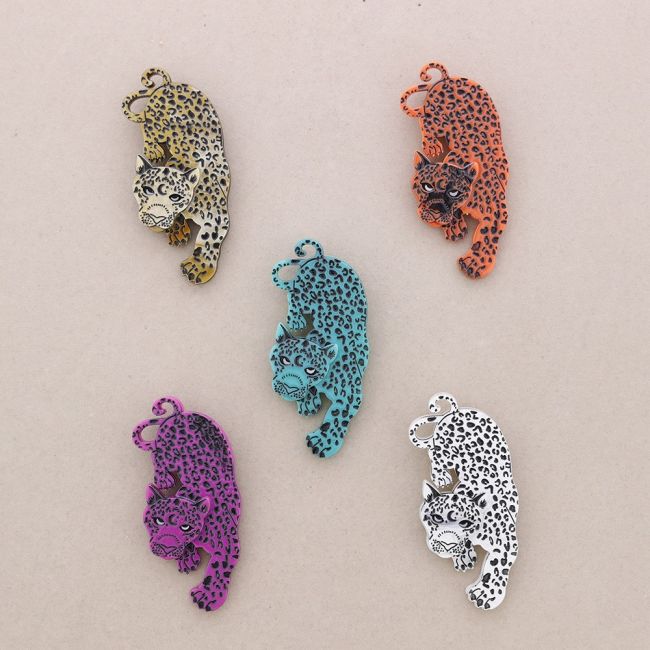 BROCHE LEOPARDO RESINA