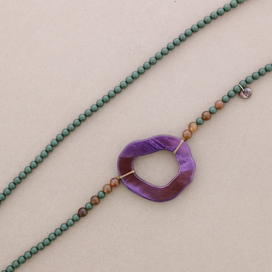 COLLAR LARGO BOLAS CÍRCULO IRREGULAR RESINA