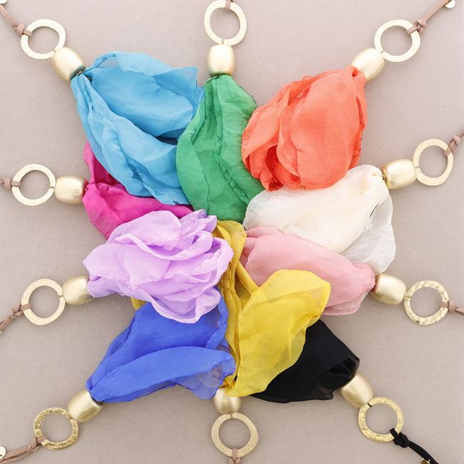 COLLAR LARGO COLGANTE FLOR TELA